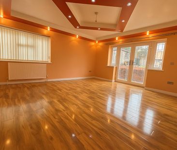 6 Bedroom House To Let - HP12 - Photo 2