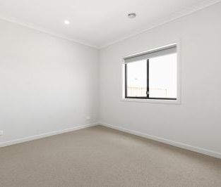 Brand New 4 Bedroom Home - Photo 6