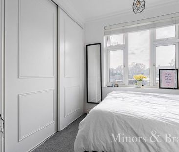 4 bedroom terraced house to rent - Photo 2