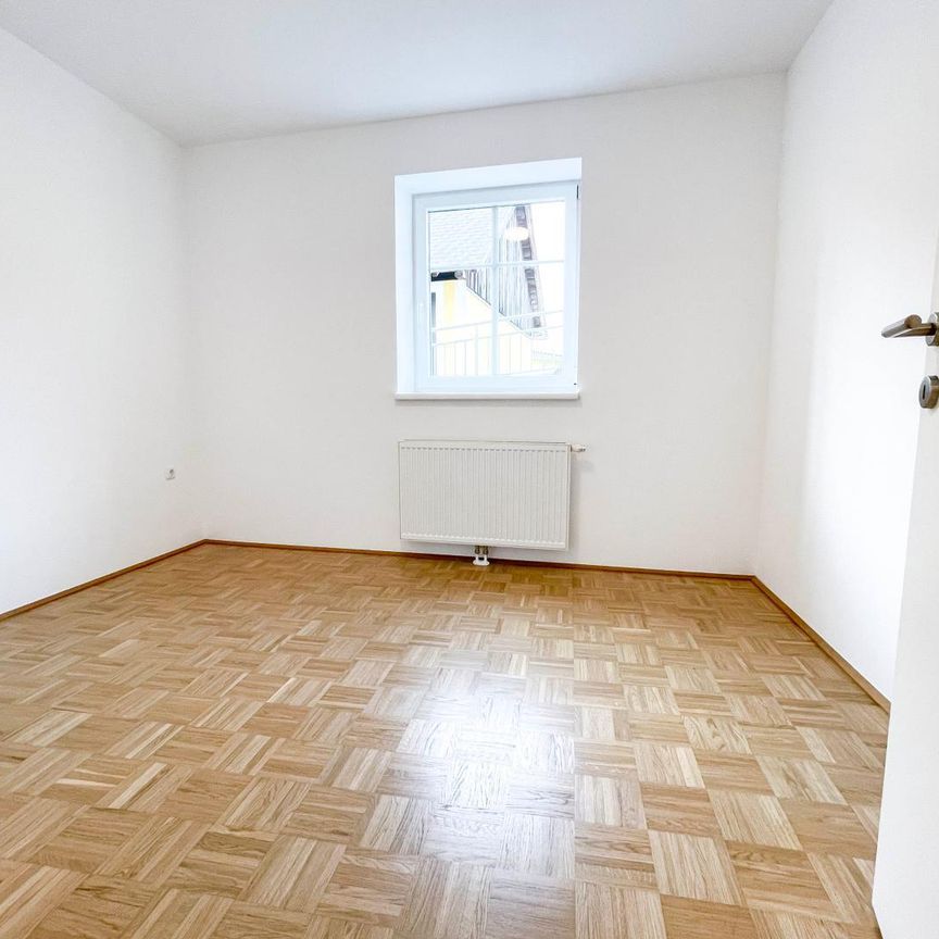 Gemütlicher Rückzugsort im ehemaligen Bauernhof - 2,5- Zimmer Wohnung mit Garten in Neuhofen - Photo 1