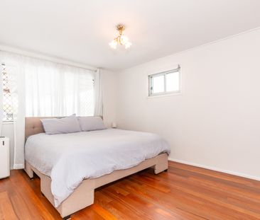 8 View Street, Woody Point QLD 4019 - House For Rent | Domain - Photo 3