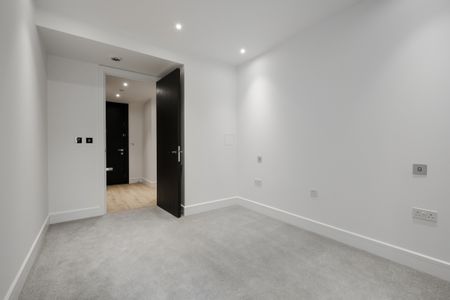 3 bedroom flat to rent - Photo 3