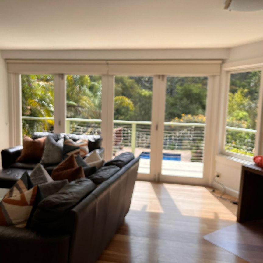 **Unfurnished** Tucked Away One Bedroom with Sunny North Aspect - Photo 1