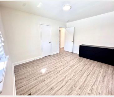 For Lease - 119 Earlton Road Unit# Main, Toronto, Ontario - Photo 3