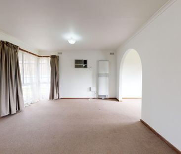 Family-Friendly Living Close to Schools, Shops & Parks - Photo 1