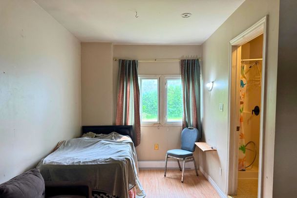 For Lease - 88 Albert Street Unit# #1, Kawartha Lakes, Ontario - Photo 1