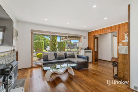 9 Baden Drive, Hoppers Crossing VIC, Belconnen - Photo 2