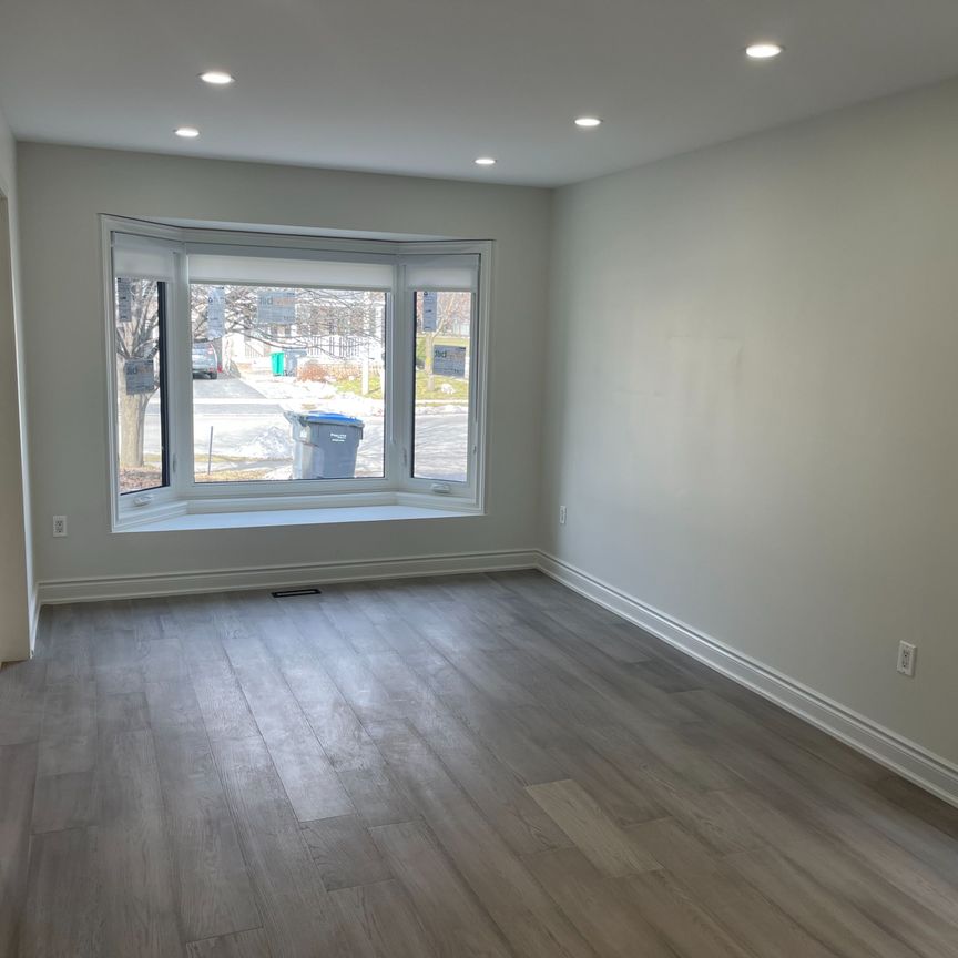 For Lease - 33 Springhurst Avenue Unit# Main, Brampton, Ontario - Photo 1