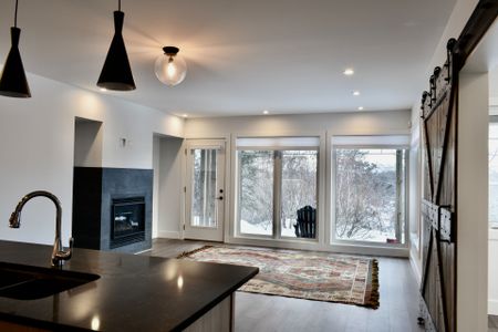 For Lease - 3-103 Tree Tops Lane, Huntsville, Ontario - Photo 4