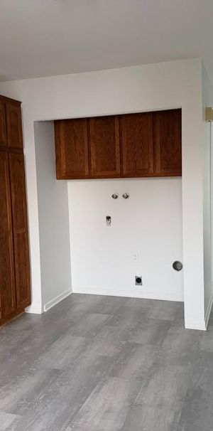 Grand 4 1/2 à louer près du métro Honoré-Beaugrand - Photo 1