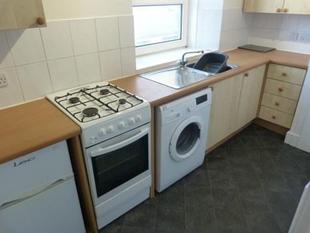 1 bedroom flat to rent - Photo 5