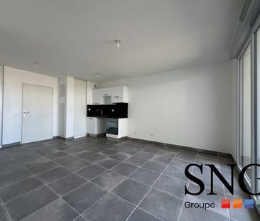 T2 AVEC TERRASSE ET PARKING - Photo 2