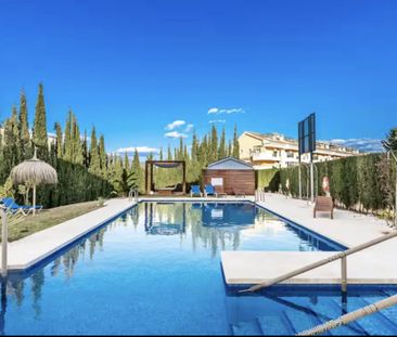 Middle Floor Apartment in Nueva Andalucía - Photo 3