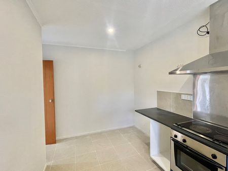Unit 8, 336 Onehunga Mall, Onehunga, Auckland - Photo 5