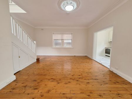 66A Dalmeny Avenue, Rosebery NSW 2018 - House For Rent | Domain - Photo 3