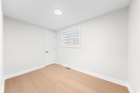 For Lease - 111 Verobeach Boulevard, Toronto, Ontario - Photo 3