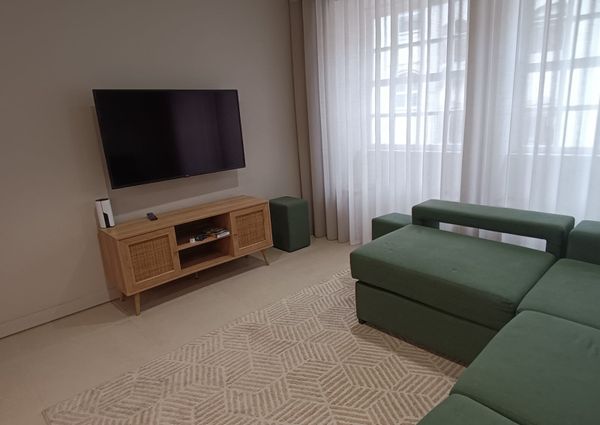 Rent 2 Bedrooms + 1 Bedrooms Coimbra