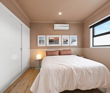 Modern Living with Space, Style and Convenience - Photo 4