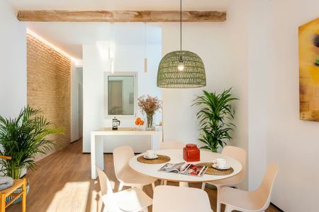 Plaza Santa Cruz, Sevilla, Andalusia 41004 - Photo 4