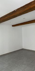 Location Appartement 1 pièce 18m² CHATEAURENARD 13160 - Photo 3