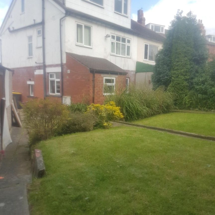 Trelawn Crescent, Headingley, Leeds - Photo 1
