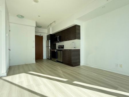 For Lease - 2212 Lake Shore Boulevard Unit# 1004, Toronto, Ontario - Photo 4