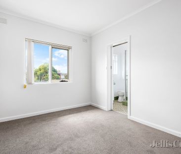 12/125 Grange Road, Glen Huntly - Photo 2