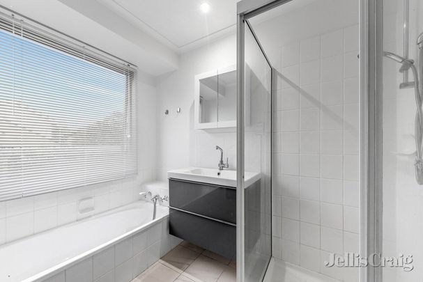 7 Davies Street, Rosanna - Photo 1