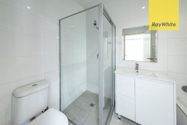 Fantastic 2 Bedroom Apartment - Photo 1
