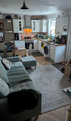 Priory Avenue, High Wycombe - Photo 1