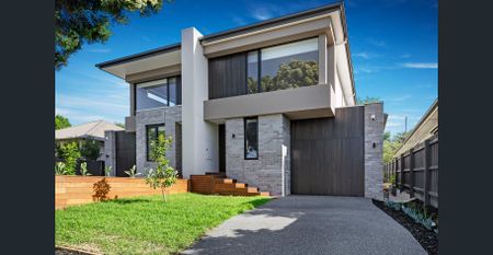 Stunning, brand new Family Home in Blackburn North - Photo 2