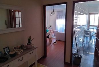 Alugo quarto espacoso no Porto Areosa