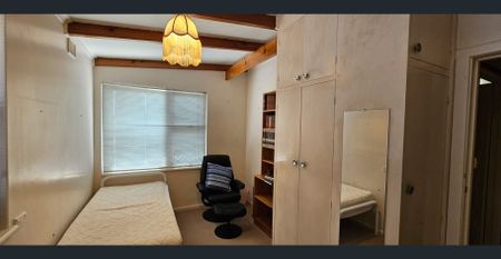 Spacious Home for Rent in Heart of Findon - Photo 4