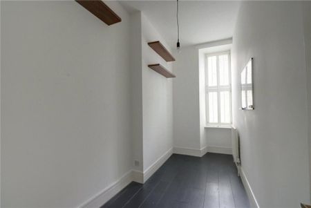 3 bedroom flat to rent - Photo 3