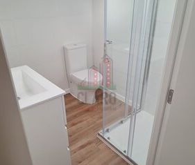 House Refurbished 2 bedrooms for rent Santo António dos Olivais Coi... - Photo 5