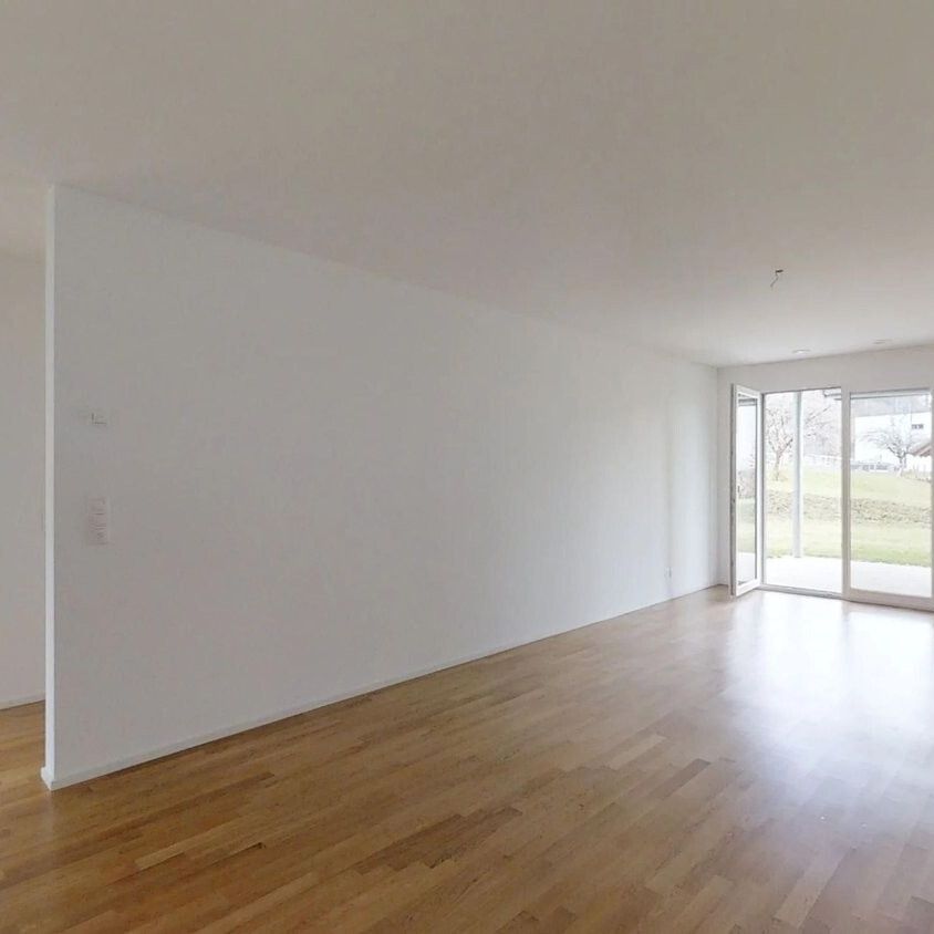 Geräumige 4.5-Zimmer-Attikawohnung auf dem Land - Photo 1