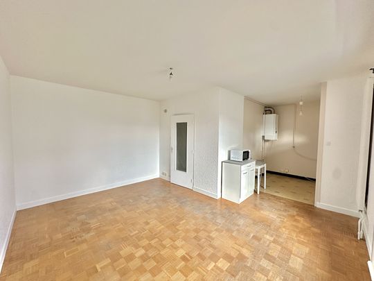 Location Appartement 1 pièce 28m² SEYSSINET PARISET 38170 - Photo 1