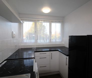 1 bedroom Flat To Let - Photo 5