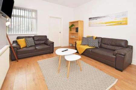 3 bedroom terraced house to rent - Photo 3