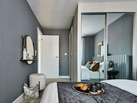 3 bedroom semi-detached house to rent - Photo 4