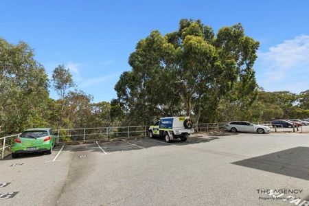 Modern Furnished One Bedroom Apartment in the Heart of Rivervale - Perfect for a Cozy Lifestyle! - Photo 5
