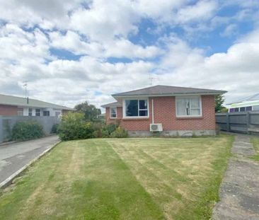 Three Bedroom Brick Home - Photo 1