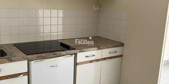 Location Appartement 1 pièce 27m² COUTANCES 50200 - Photo 3