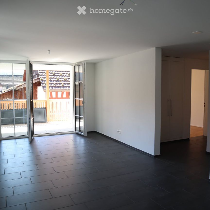 Neubau-Wohnung im Dorfkern - mit sehr schönem Balkon - Photo 1
