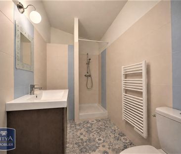 Location Appartement 2 pièces 52m² MONTAGNE 33570 - Photo 3