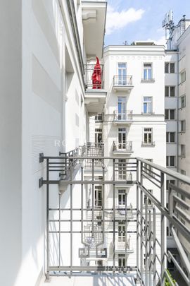 Hoża 50 Luksusowy apartament w kamienicy z garażem - Фото 1