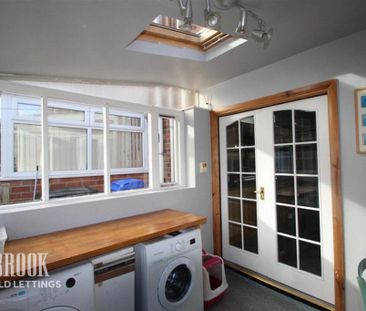 3 bedroom terraced house to rent - Photo 6