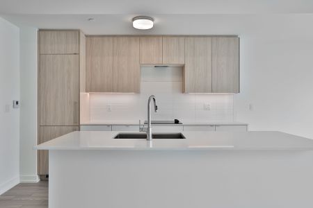 For Lease - 2 Red Squirrel Lane Unit# 203, Richmond Hill, Ontario - Photo 3