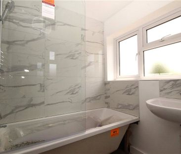 Blackwell Avenue, Guildford, Surrey, GU2 8LU - Photo 5