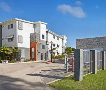 Spacious, secure apartment! - Photo 4